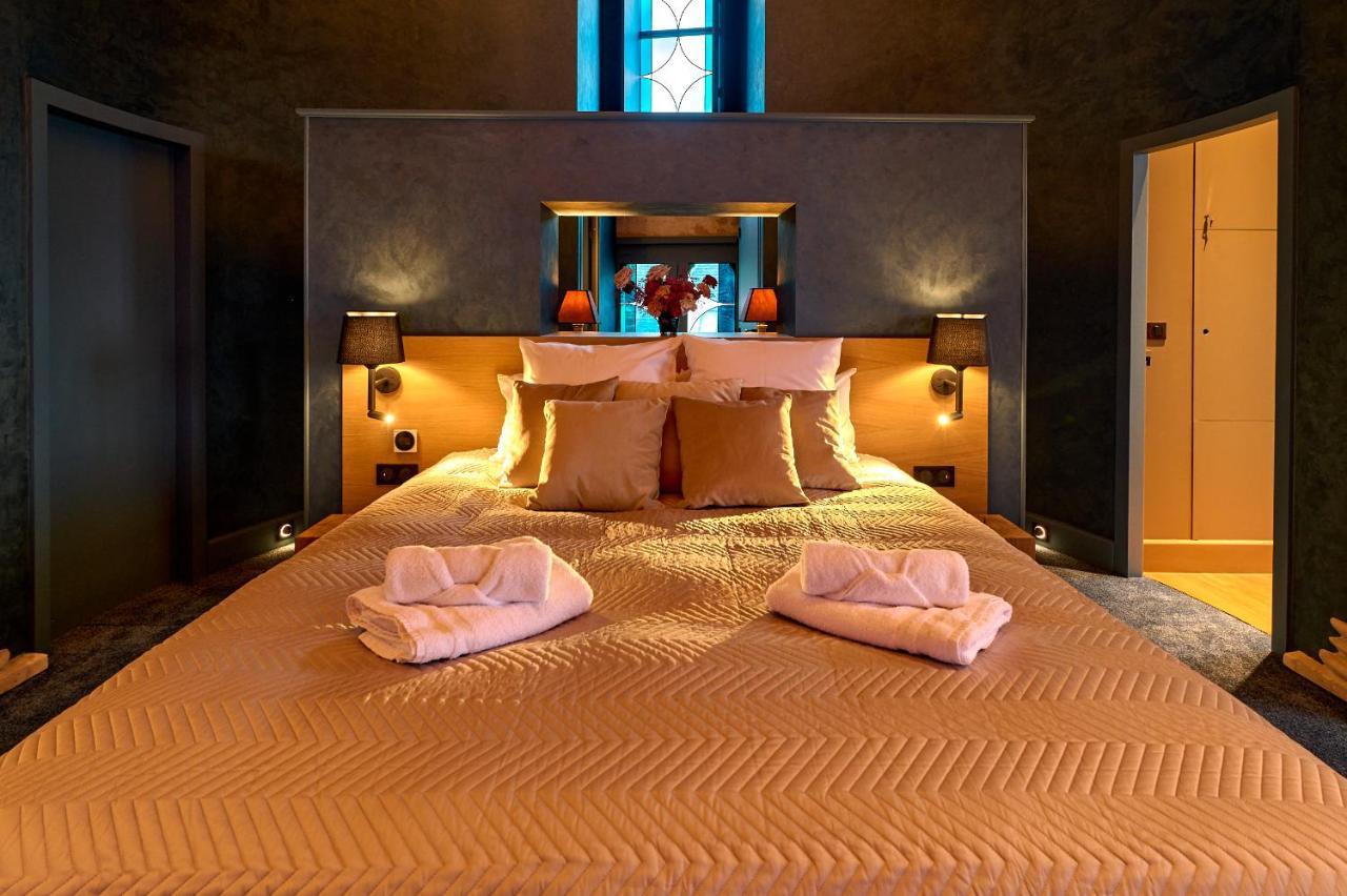 La Chapelle, Les Suites Du Palais, L'Unique 5 Etoiles De Nevers, Suite D'Exception, By Primo C0Nciergerie Zewnętrze zdjęcie