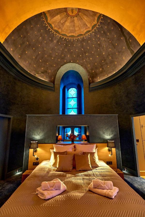 La Chapelle, Les Suites Du Palais, L'Unique 5 Etoiles De Nevers, Suite D'Exception, By Primo C0Nciergerie Zewnętrze zdjęcie