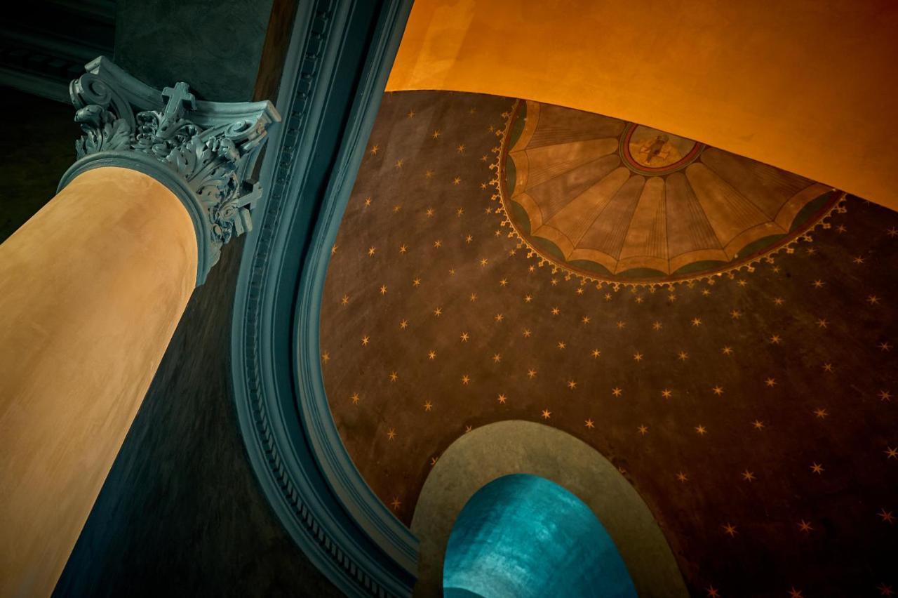 La Chapelle, Les Suites Du Palais, L'Unique 5 Etoiles De Nevers, Suite D'Exception, By Primo C0Nciergerie Zewnętrze zdjęcie