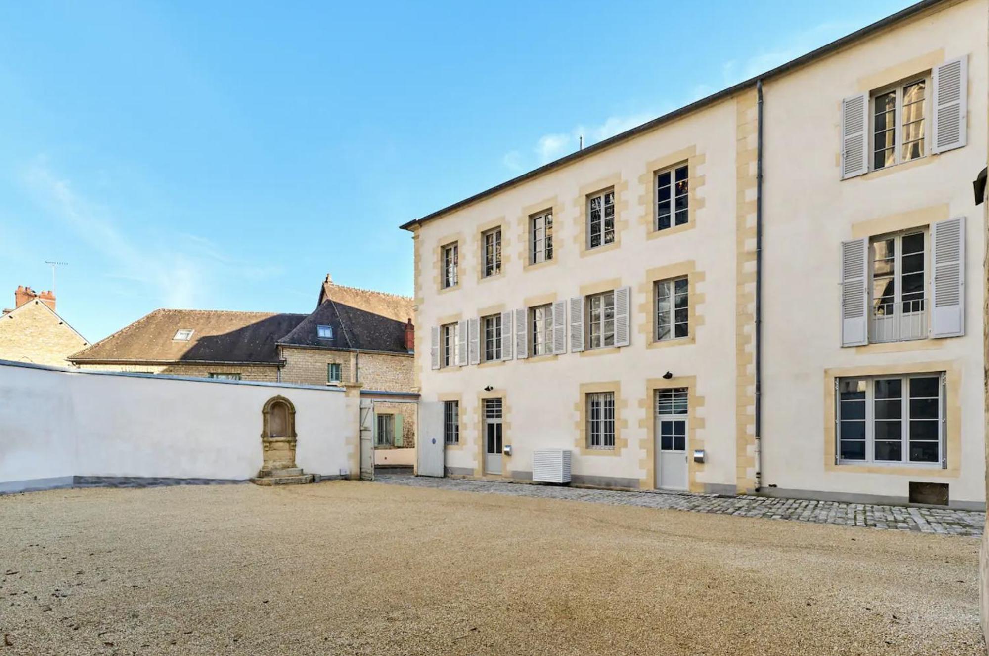 La Chapelle, Les Suites Du Palais, L'Unique 5 Etoiles De Nevers, Suite D'Exception, By Primo C0Nciergerie Zewnętrze zdjęcie